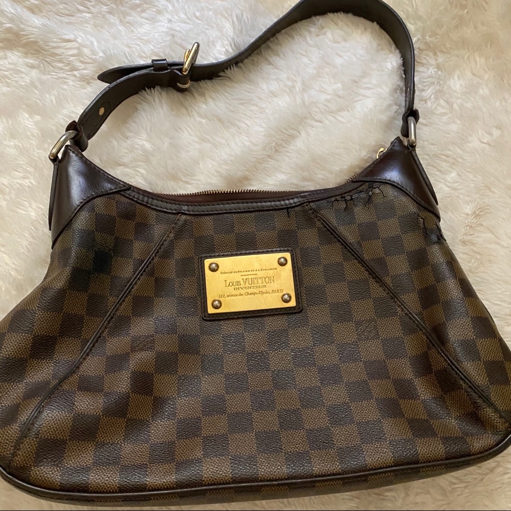 PRICE DROP! Authentic Louis Vuitton Thames GM